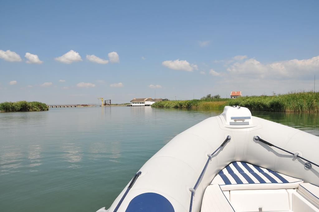 Doi Capitani Crisan (Tulcea) Exterior foto